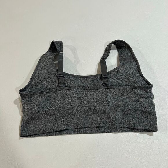 PUMA Gray Seamless Sports Bra Women’s Large Stretchy Comfort Fit - Picture 2 of 5